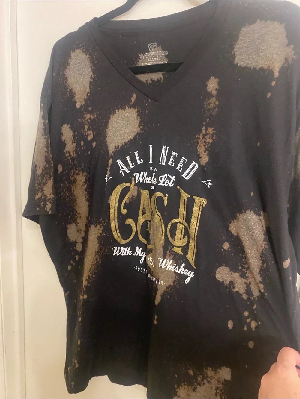 Graphic V-Neck Tee with Gold Cash Script - Picture 4 of 5